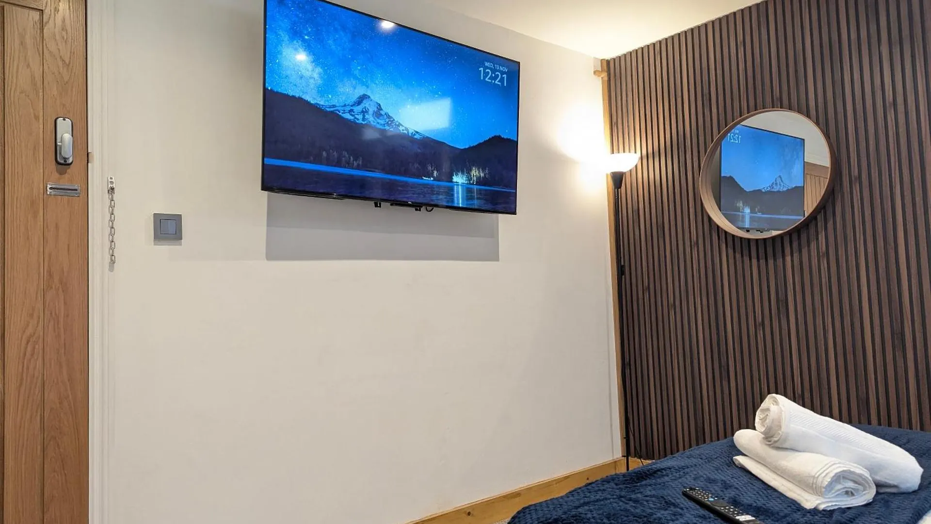 Cosy & Central Studio Apartments Cardiff