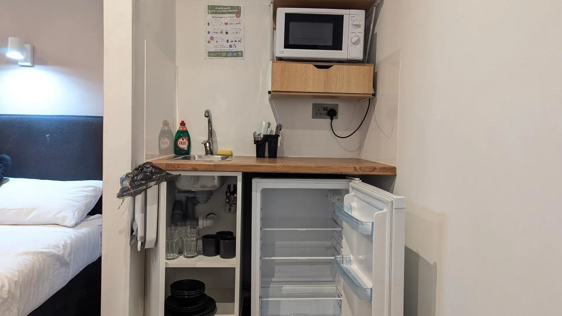 Cosy & Central Studio Apartments Cardiff United Kingdom