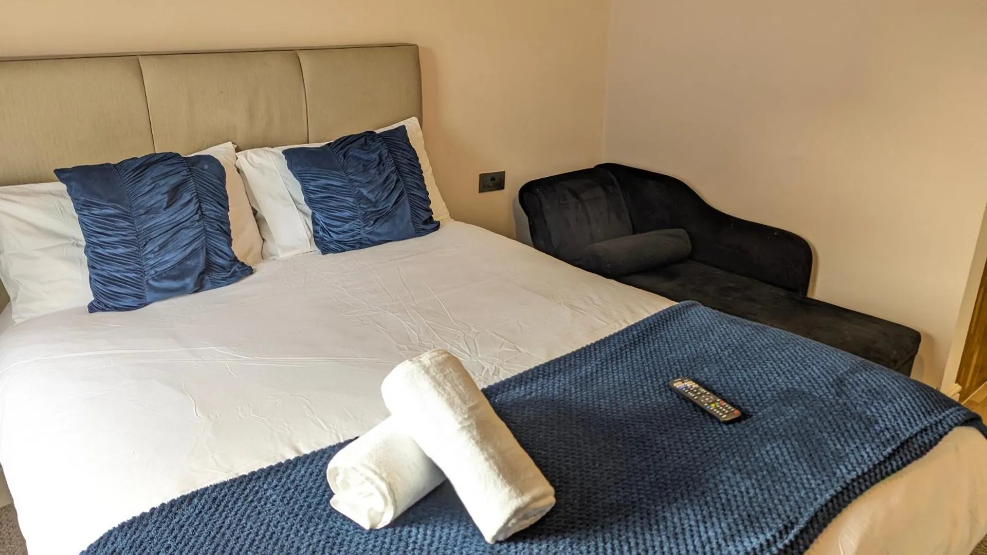 Cosy & Central Studio Apartments Cardiff United Kingdom
