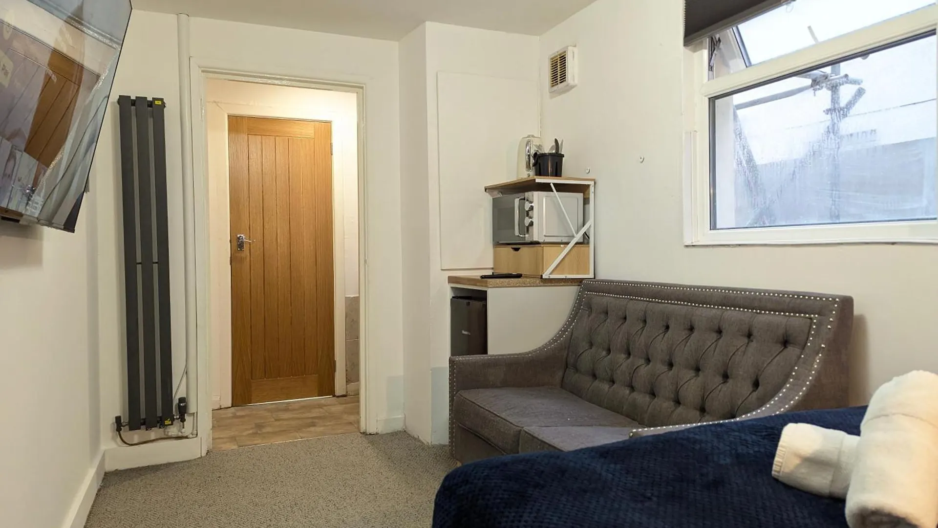 Cosy & Central Studio Apartments Cardiff United Kingdom